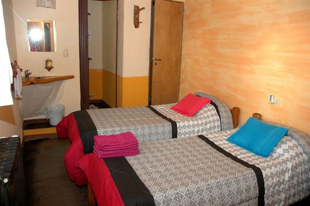 Casa Del Pueblo Hostel Esquel Exterior photo